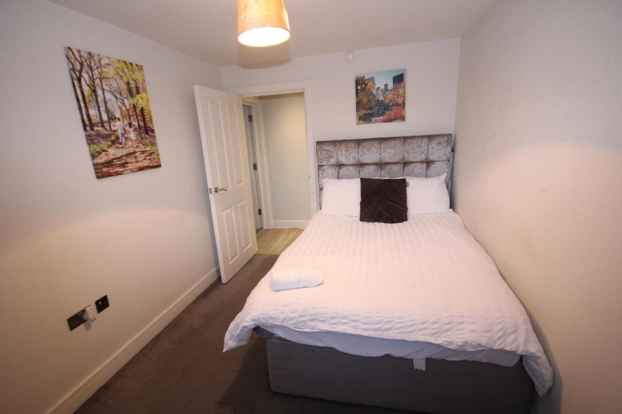 Holden Court Apartments - Apt 3 West Drayton  Eksteriør billede