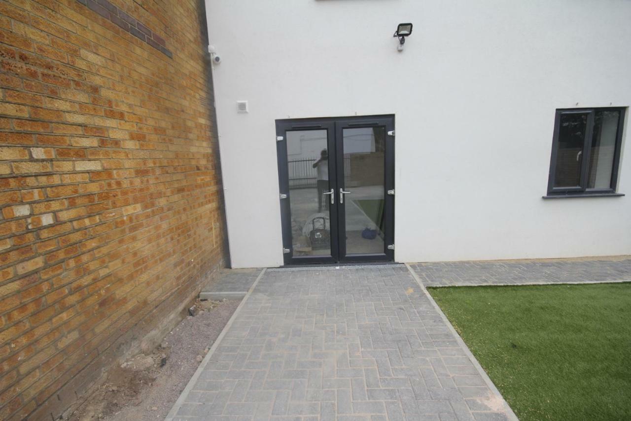 Holden Court Apartments - Apt 3 West Drayton  Eksteriør billede